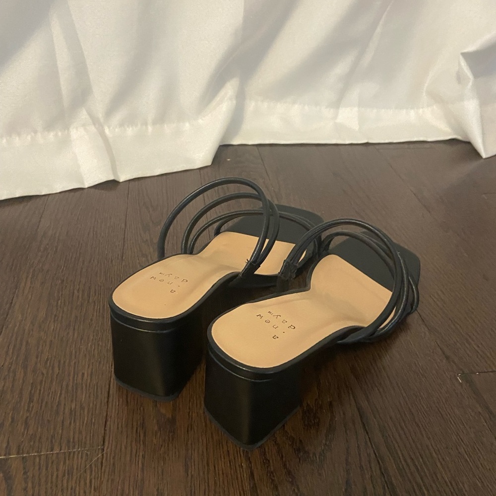 Block heels - Picture 4 of 4